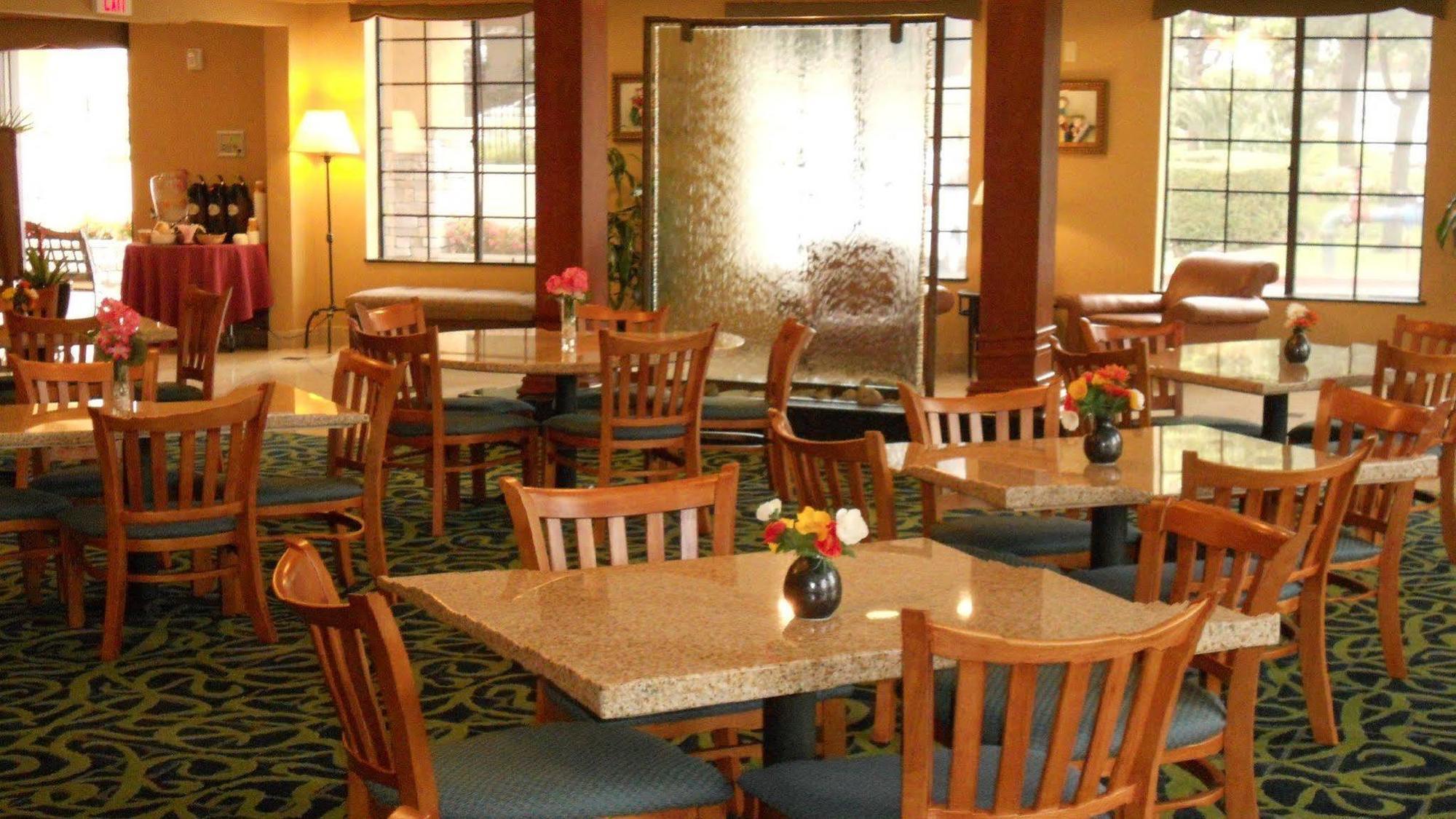 Holiday Inn Express San Diego - Rancho Bernardo, An Ihg Hotel Экстерьер фото